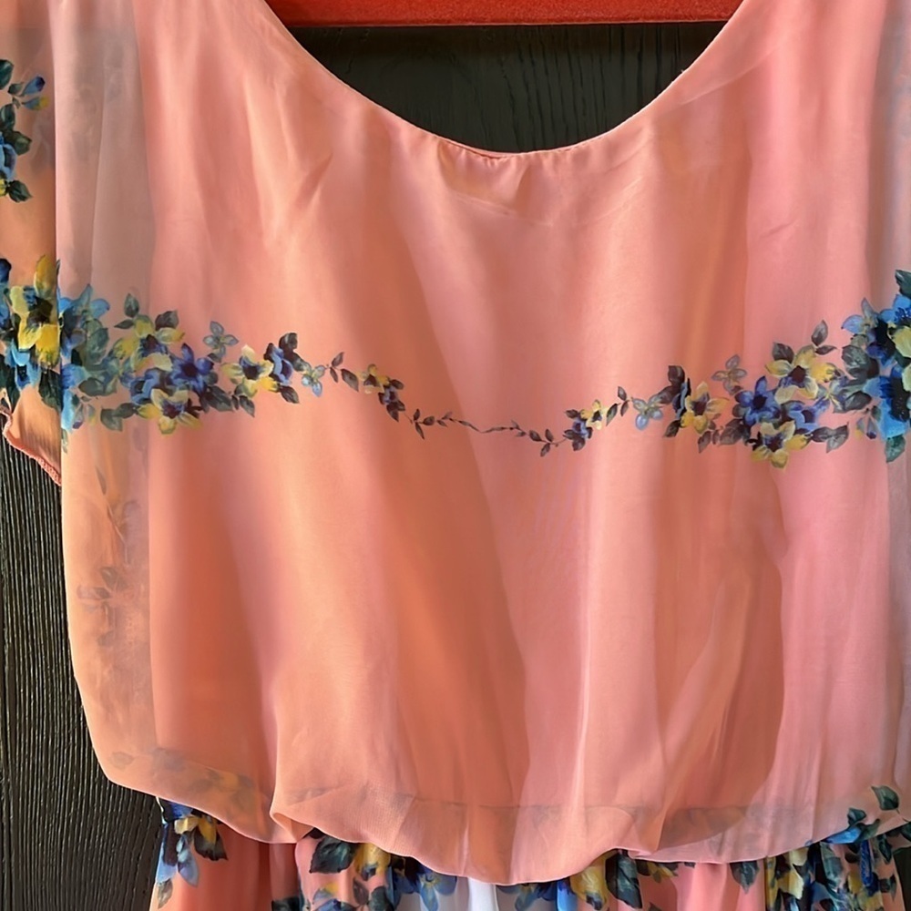 City Triangle dress. Size Small. - Picture 8 of 10